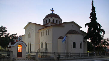 exclus restrictii biserica greaca